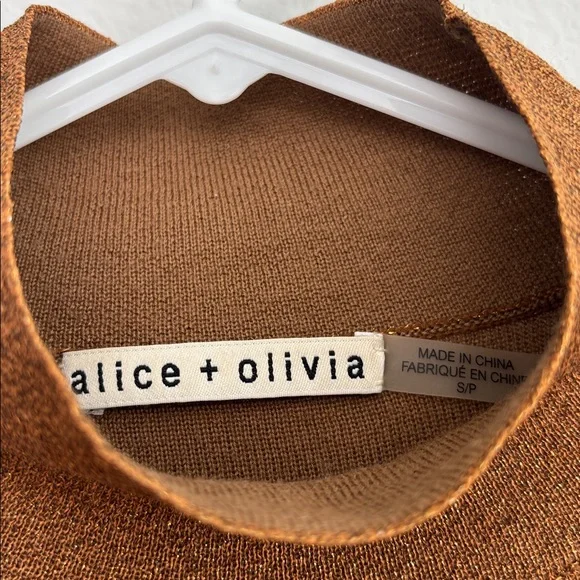 Alice + Olivia Issa Gathered Wool-blend Turtleneck - Picture 4 of 5